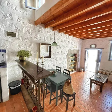 Daire Traditional 2 Bd Chora House W Balcony