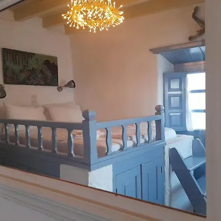 Daire Traditional 2 Bd Chora House W Balcony