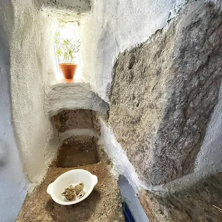 Traditional 2 Bd Chora House W Balcony Patmos Town